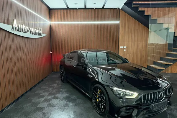 Mercedes Benz GT 43 AMG — polovni automobil