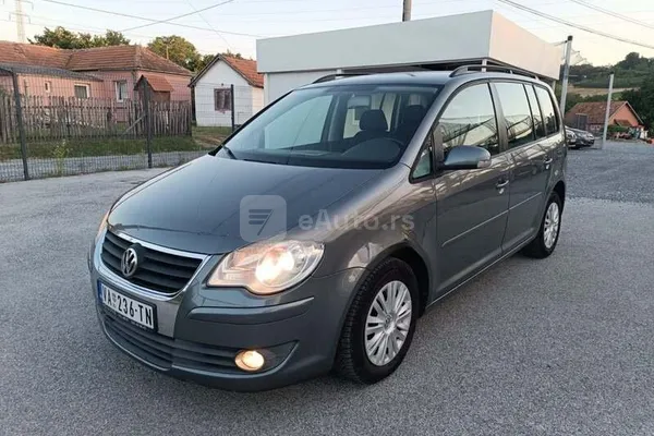 Volkswagen Touran — polovni automobil