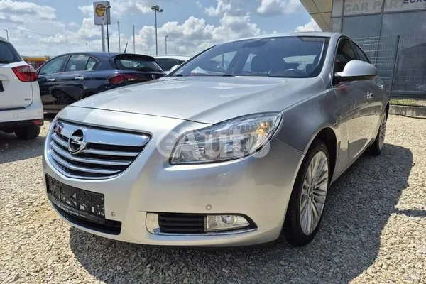 Opel Insignia — polovni automobil