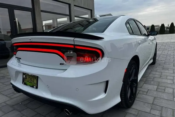 Dodge Charger — polovni automobil