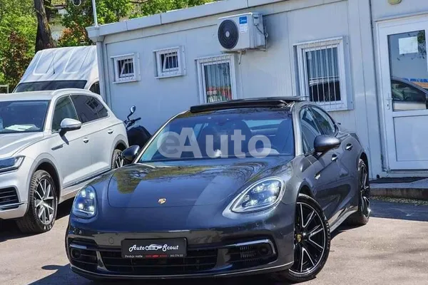 Porsche Panamera — polovni automobil