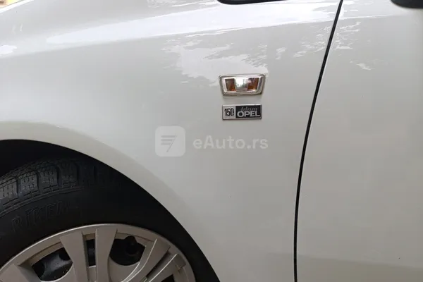 Opel Corsa D — polovni automobil