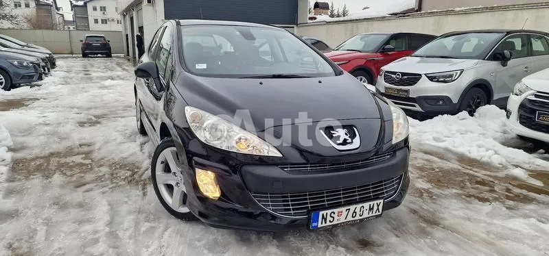 Peugeot 308 — polovni automobil