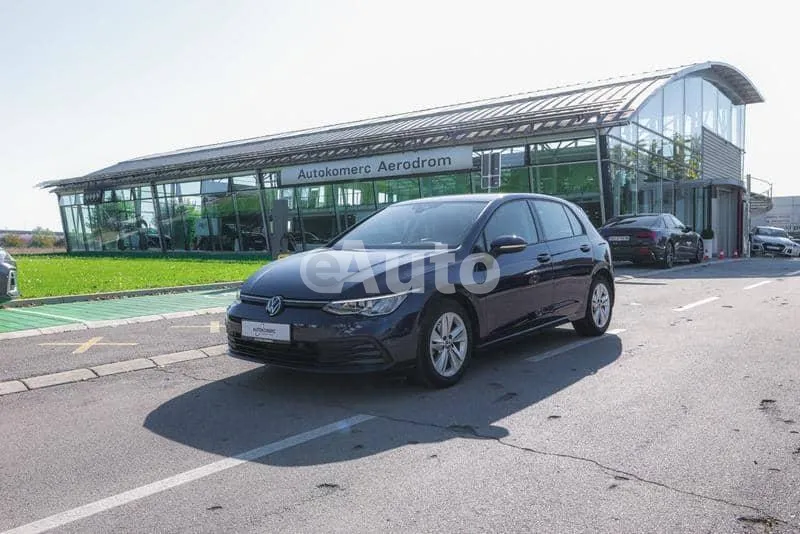 Volkswagen Golf 8 — polovni automobil