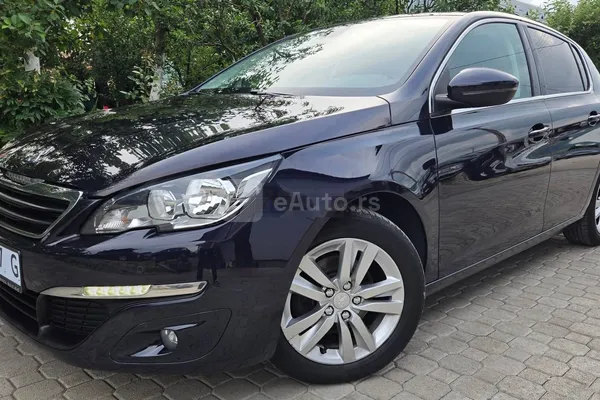 Peugeot 308 — polovni automobil