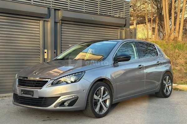 Peugeot 308 — polovni automobil