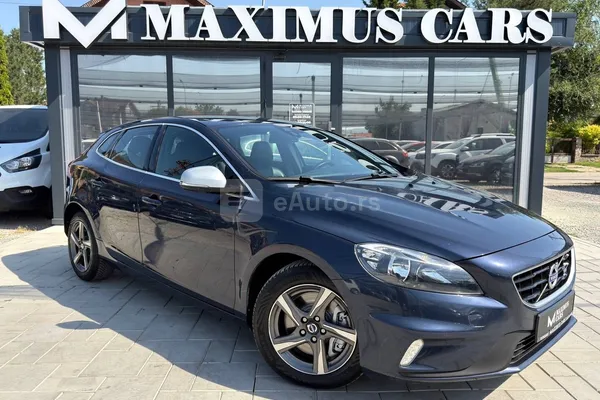 Volvo V40 — polovni automobil