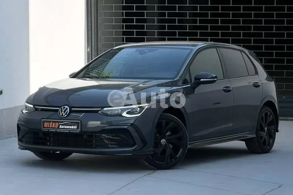 Volkswagen Golf 8 — polovni automobil