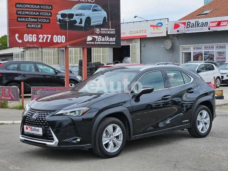 Lexus UX — polovni automobil