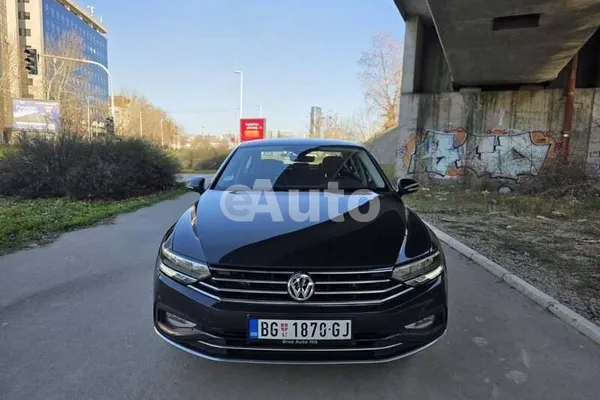 Volkswagen Passat B8 — polovni automobil