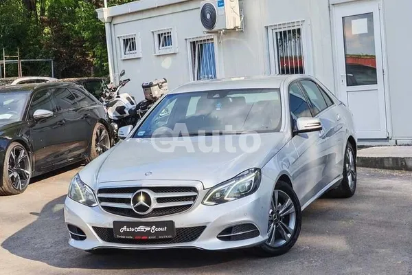 Mercedes Benz E 200 — polovni automobil
