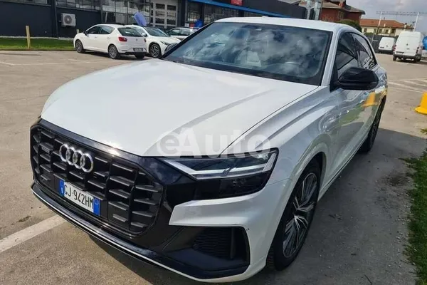Audi Q8 — polovni automobil