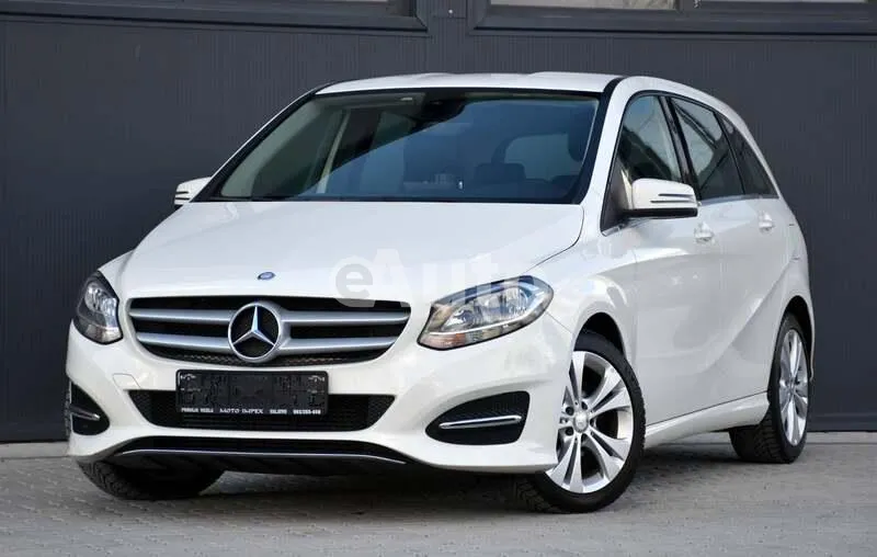 Mercedes Benz B 180 — polovni automobil