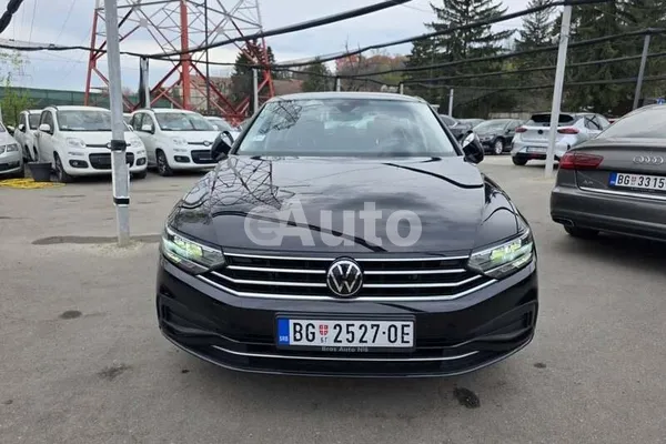 Volkswagen Passat B8 — polovni automobil