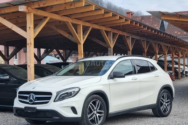 Mercedes Benz GLA 200 — polovni automobil