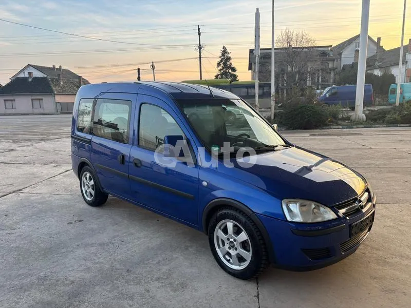 Opel Combo — polovni automobil