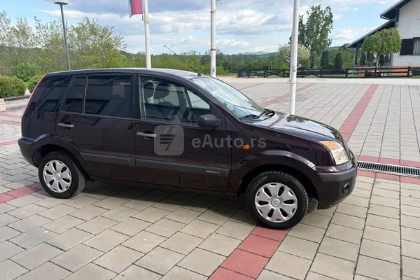 Ford Fusion — polovni automobil