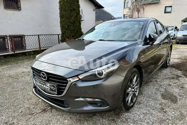 Mazda 3 — polovni automobil
