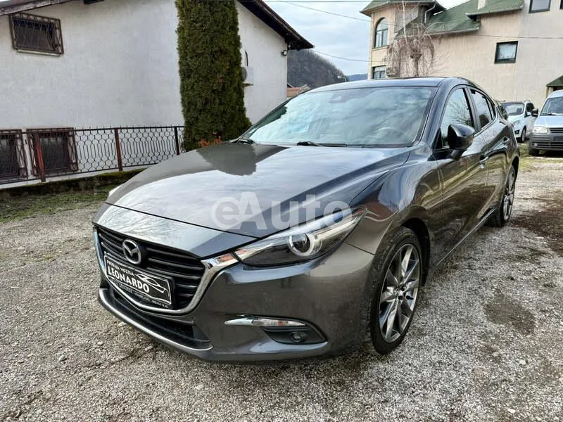Mazda 3 — polovni automobil