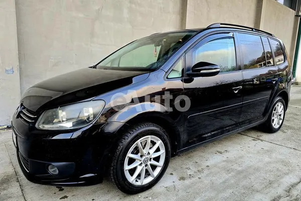 Volkswagen Touran — polovni automobil