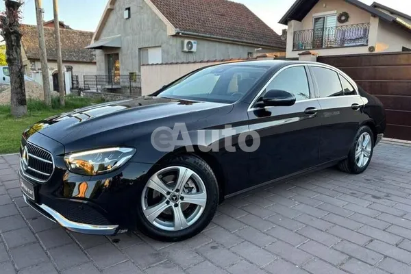 Mercedes Benz E 220 — polovni automobil