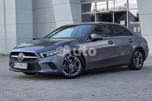 Mercedes Benz A 180 — polovni automobil