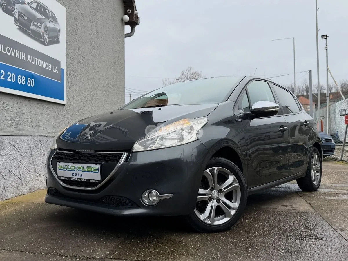 Peugeot 208 — polovni automobil