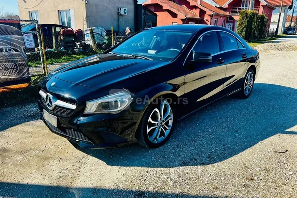 Mercedes Benz CLA 200 — polovni automobil