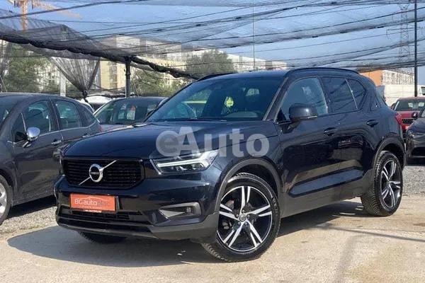 Volvo XC40 — polovni automobil