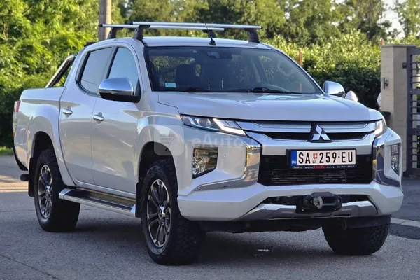 Mitsubishi L200 — polovni automobil