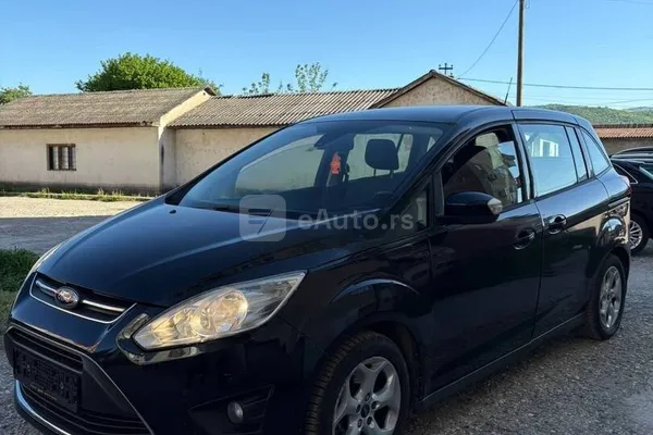 Ford Grand C-Max — polovni automobil