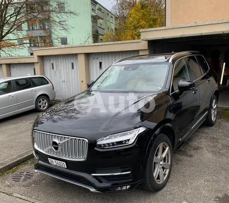 Volvo XC90 — polovni automobil