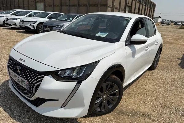 Peugeot 208 — polovni automobil