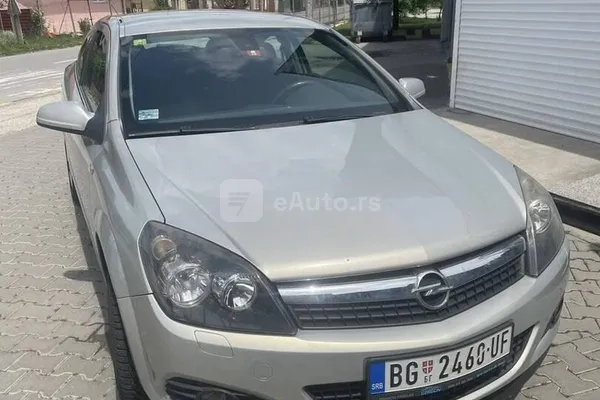 Opel Astra H — polovni automobil