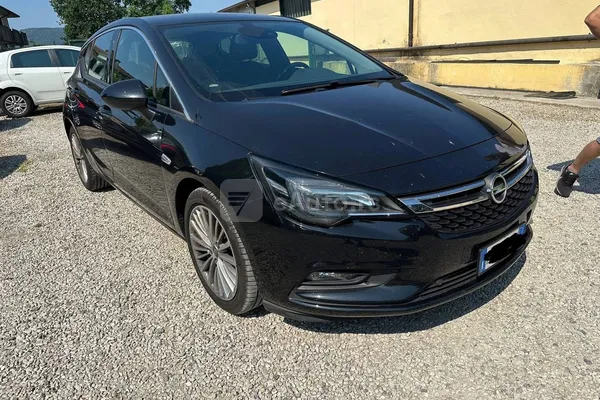 Opel Astra K — polovni automobil