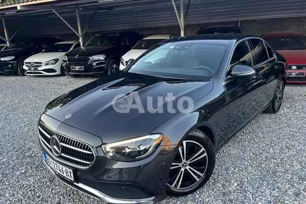 Mercedes Benz E 220 — polovni automobil