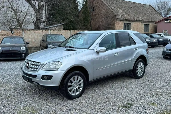 Mercedes Benz ML 320 — polovni automobil