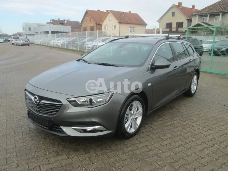 Opel Insignia — polovni automobil