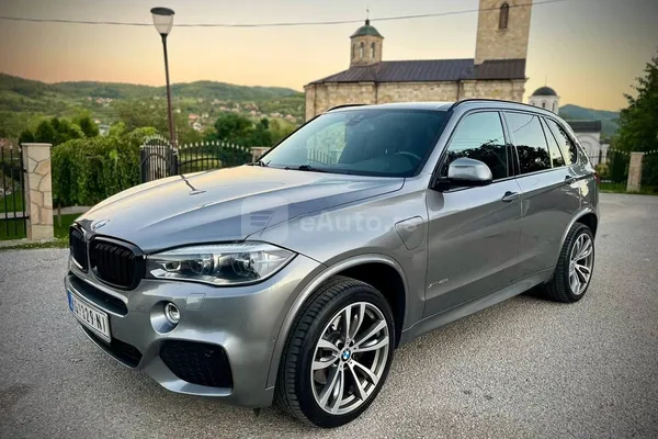 BMW X5 — polovni automobil