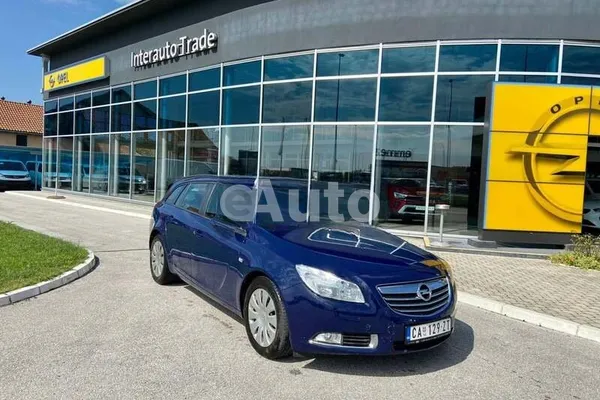 Opel Insignia — polovni automobil