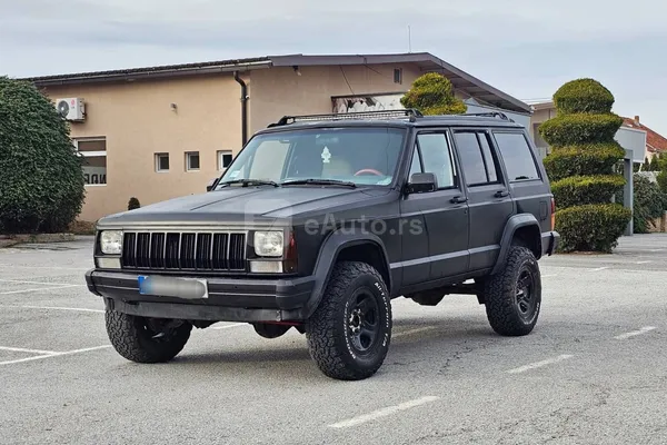 Jeep Cherokee — polovni automobil