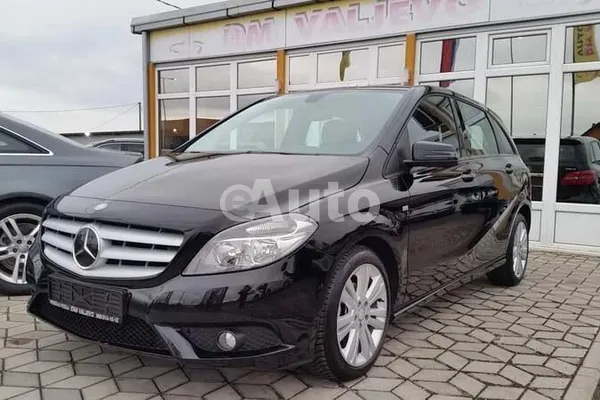 Mercedes Benz B 180 — polovni automobil