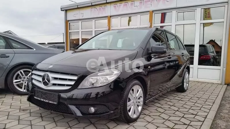 Mercedes Benz B 180 — polovni automobil