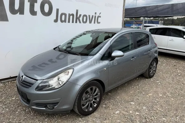 Opel Corsa E — polovni automobil