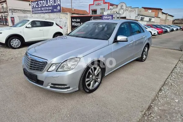 Mercedes Benz E 220 — polovni automobil