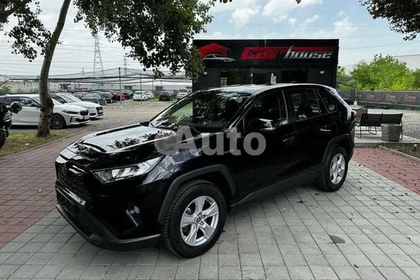 Toyota RAV 4 — polovni automobil