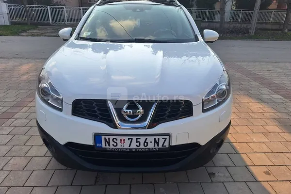Nissan Qashqai + 2 — polovni automobil