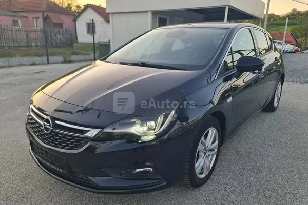Opel Astra K — polovni automobil