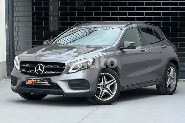 Mercedes Benz GLA 250 — polovni automobil