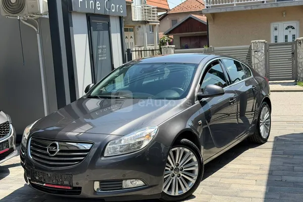 Opel Insignia — polovni automobil